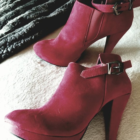 Diba Red Platform Ankle Boot * Never Worn * - Picture 6 of 13